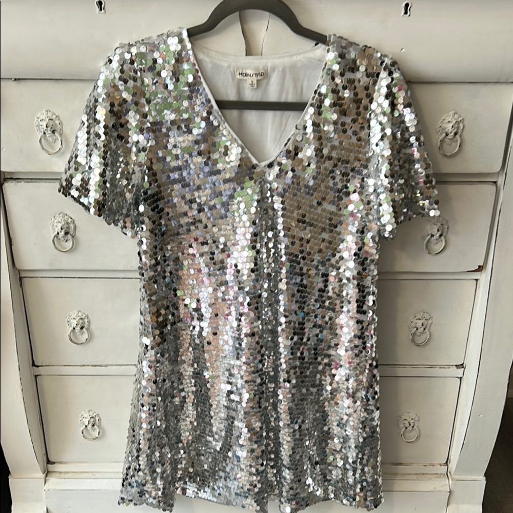 Main Strip Silver Sequin Mini Dress Blouse. NWOT